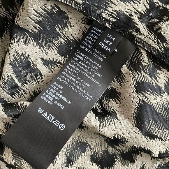 Free People Womens Size 4 Chrissy Mini Dress Sleeveless Animal Print Wired VNeck - Picture 10 of 10